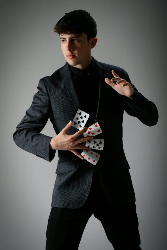 MamaMia Magic event 8