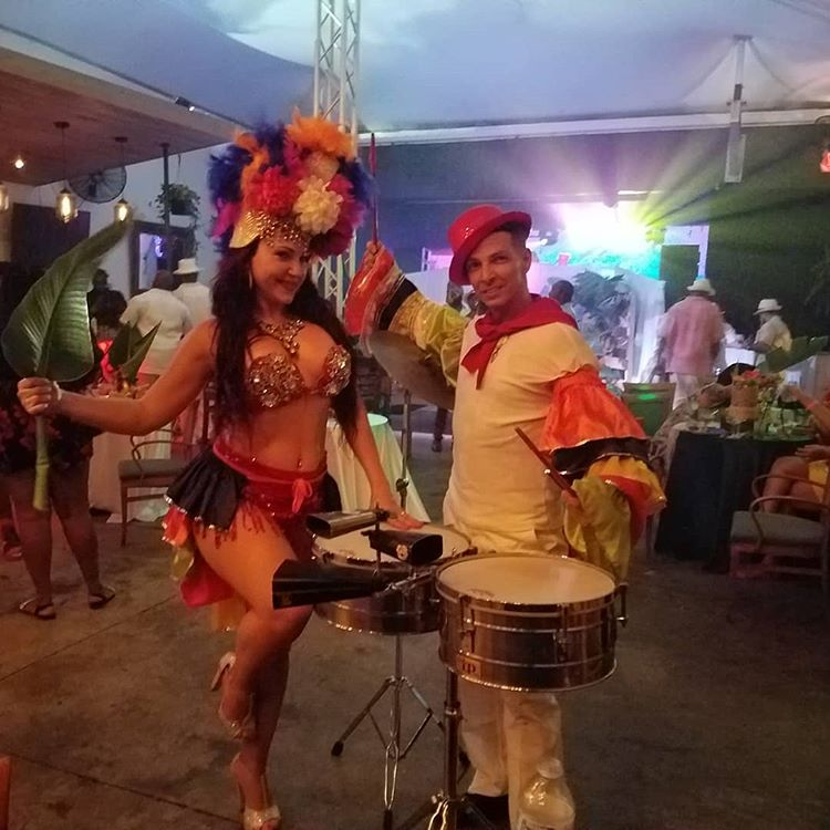 Hora Loca